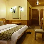 Snow Peak Retreat