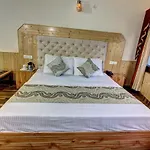 Hotel Highway Inn