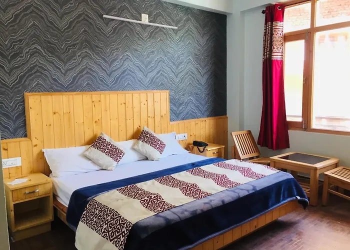 Hotel Corner Retreat Manali