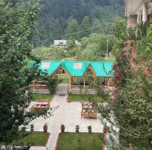 Purnima Guest House