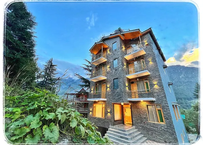 North Deodar Avenue, Manali