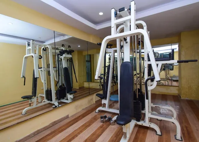 Manali Holiday Lnn - Gym, Spa, Dj Night, Pool