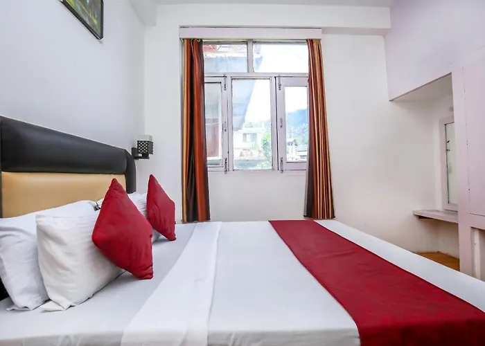 Hotel Ocean Manali- With Beautiful Terrace Near Mall Road