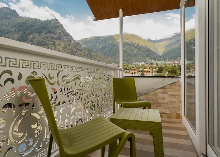 Snow White Regency, Manali