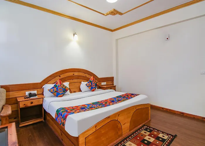Fabhotel Prini Inn