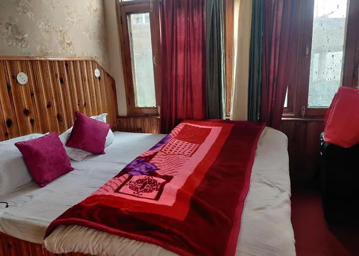 Shangri Inn