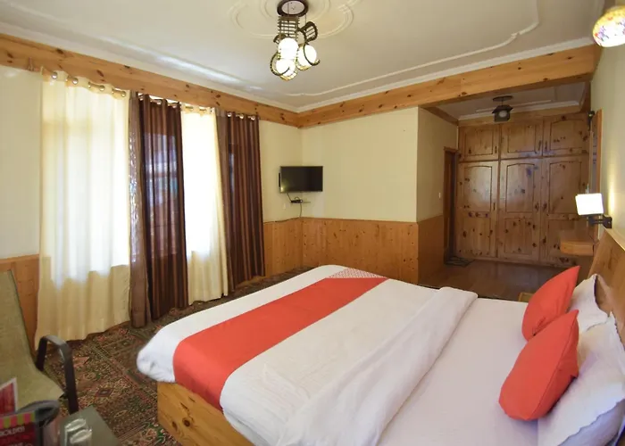 Oyo 1837 Hotel Golden Meadows