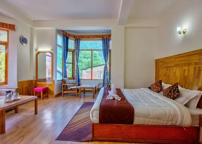 Hotel Royal The Mall Manali