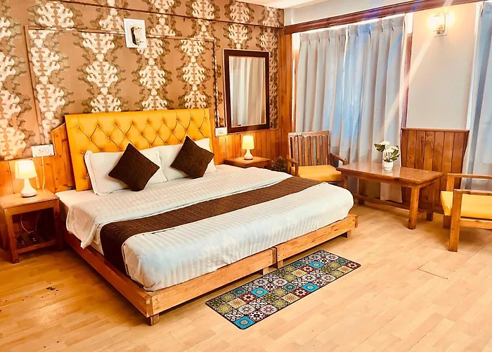 Ganga Lodge - Affordable Luxury Stay Near Mall Road Manali
