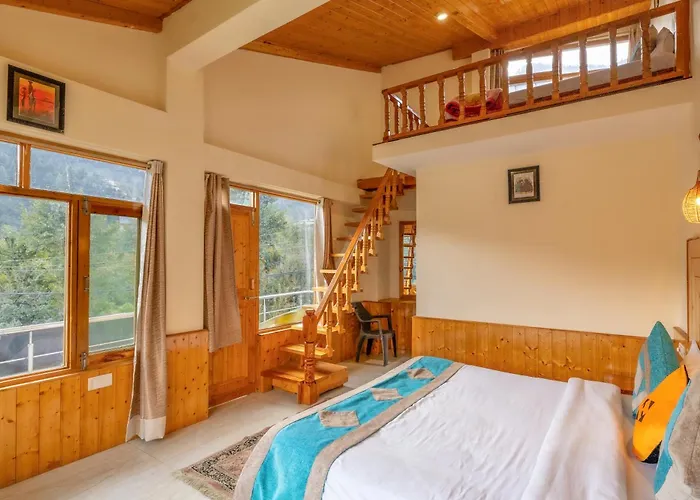 Hide-In Old Manali