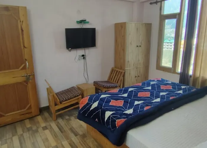 Om Hotel