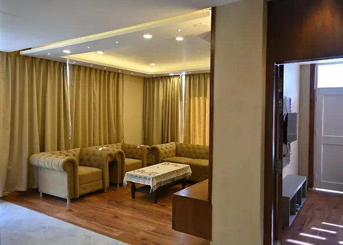 Aayaan Roy Villa