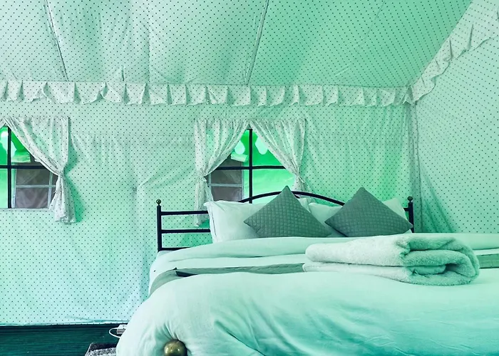 Himalayan Riverside Swiss Cottages Manali #Riverside #Big Garden #Parking #Bonffire #Music #Budget Friendly #Adventure