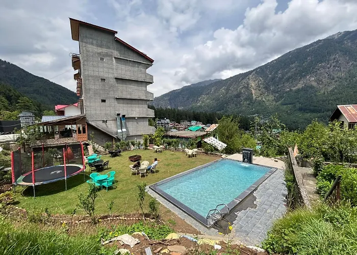 Hotel Smugglers Mountain View - Central Heated & Air Cooled #Free Pick From Volvo Bus Stand