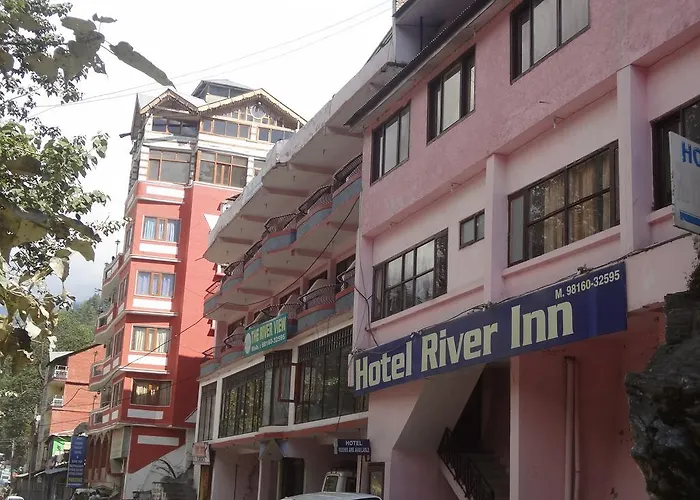 Hotel River Inn