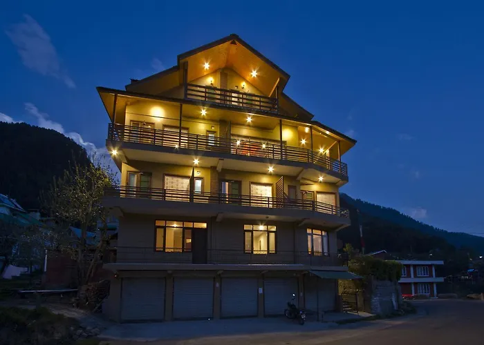 Oyo 8648 Home Stay Kyipo Khang Cottage
