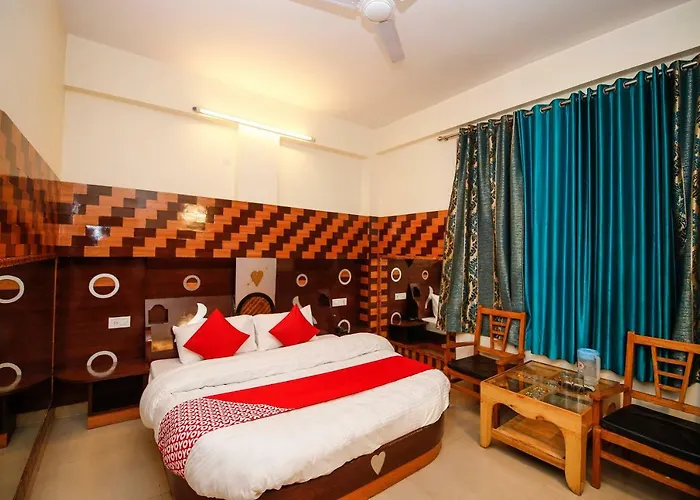 Oyo 24006 Hotel Him Regency