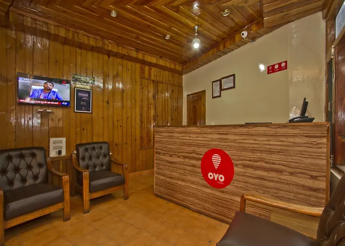Oyo 8895 Hotel Pine Grove
