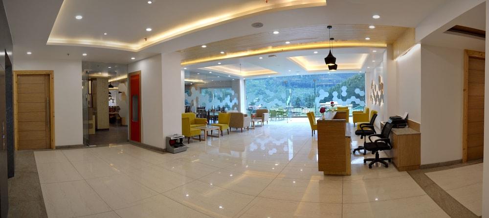 Hotel The Orchard Greens 3*
