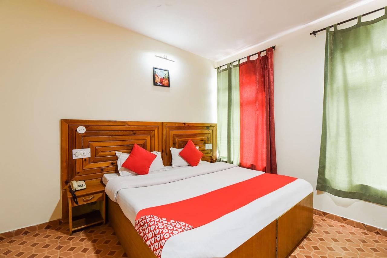 Oyo 33096 Chandertal Hotel