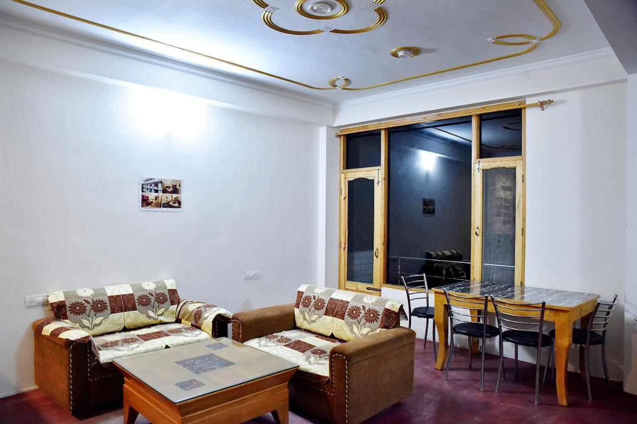 Oyo 10764 Hadimba Hotel 3*
