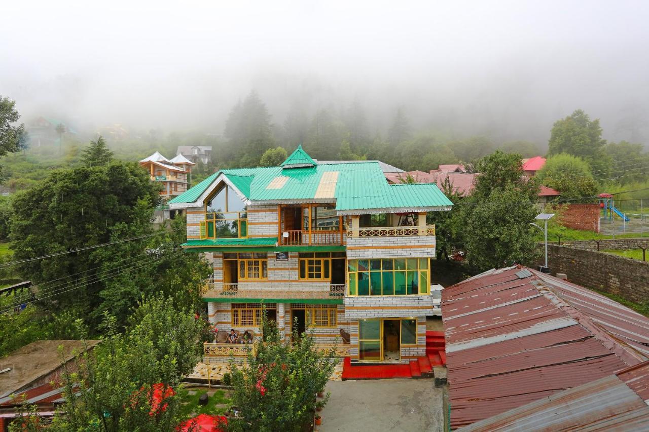Hotel Oyo 9556 Ancoram 3*
