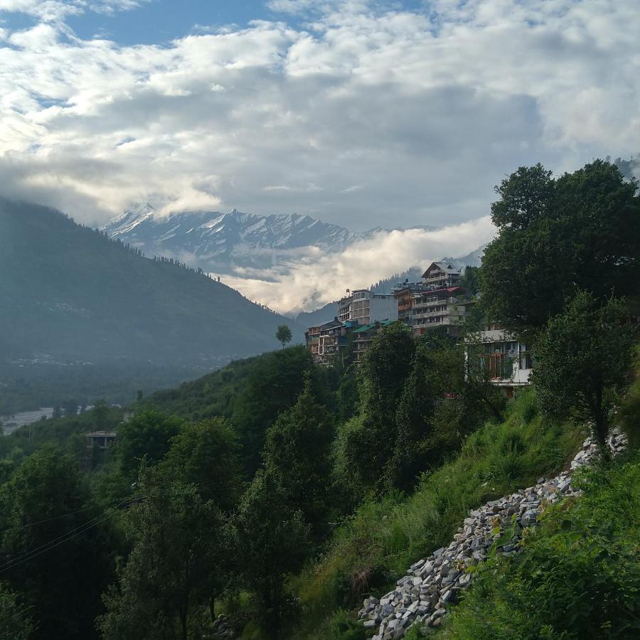 Guest house Rasta Cafe And Manali (Himachal Pradesh)