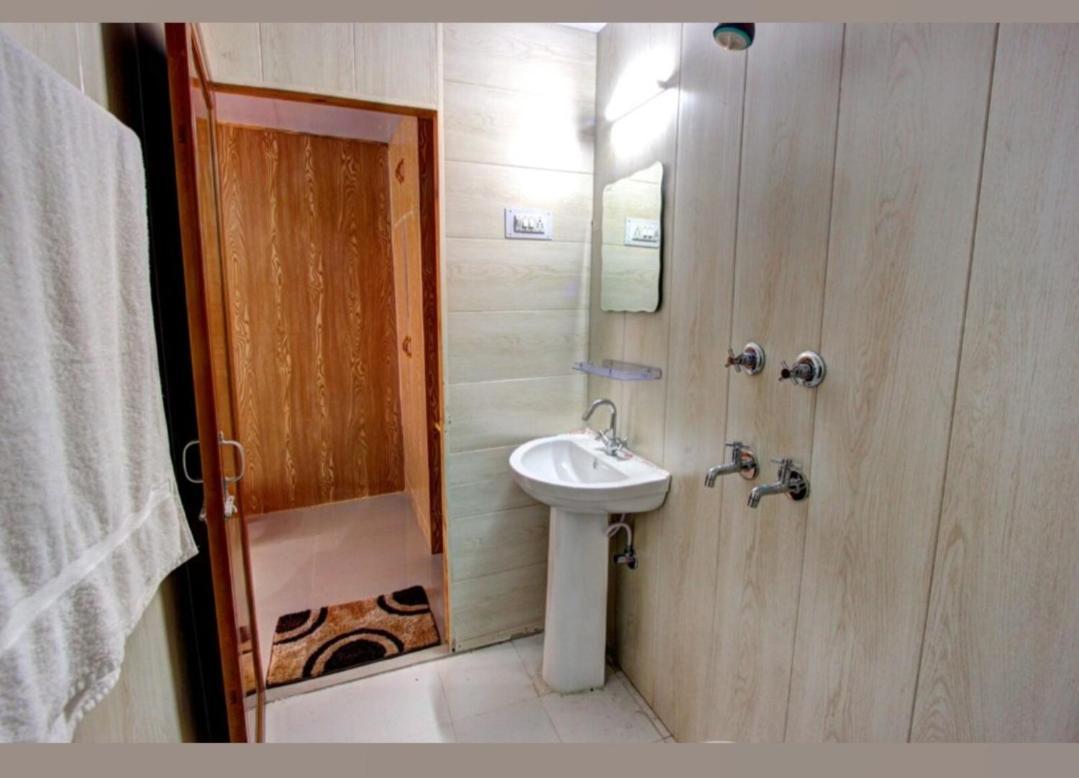 Shivalaya Retreat Hotel Manali (Himachal Pradesh)