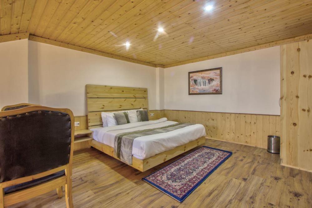 Hotel Wild Rose