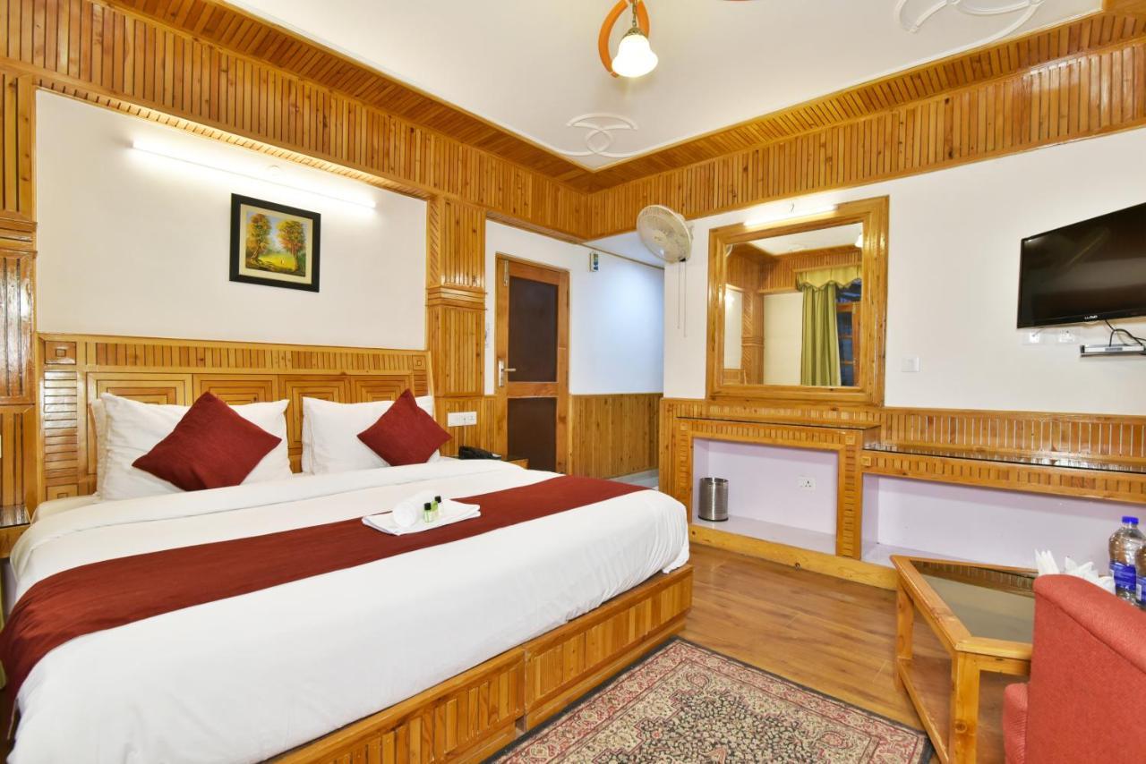 Himgiri Hotel 2*