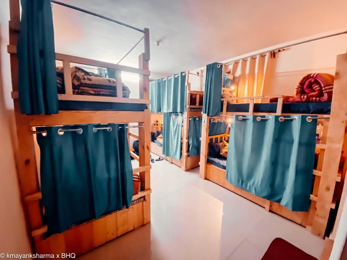 Hostel Backpackers Headquarter