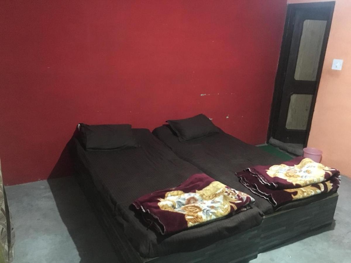 Travelosic Junction Hostel