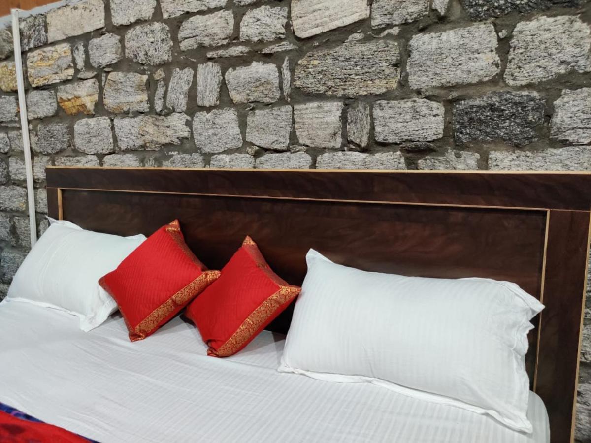 Stone Huts Holiday home Manali (Himachal Pradesh)