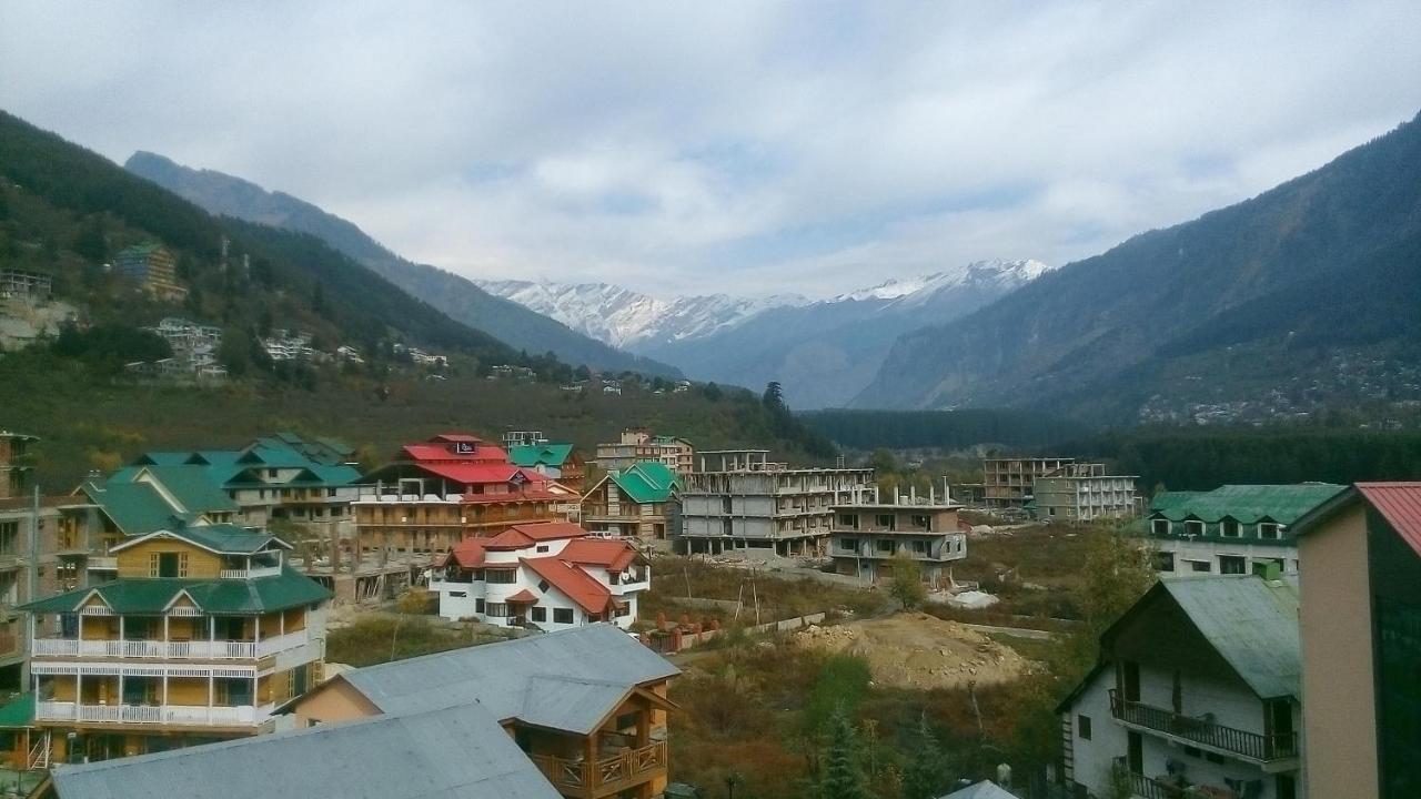 Sandhya & Hotel 4*