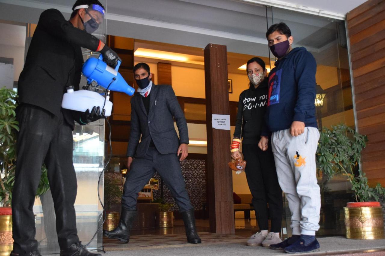 Sandhya & Hotel Manali (Himachal Pradesh)