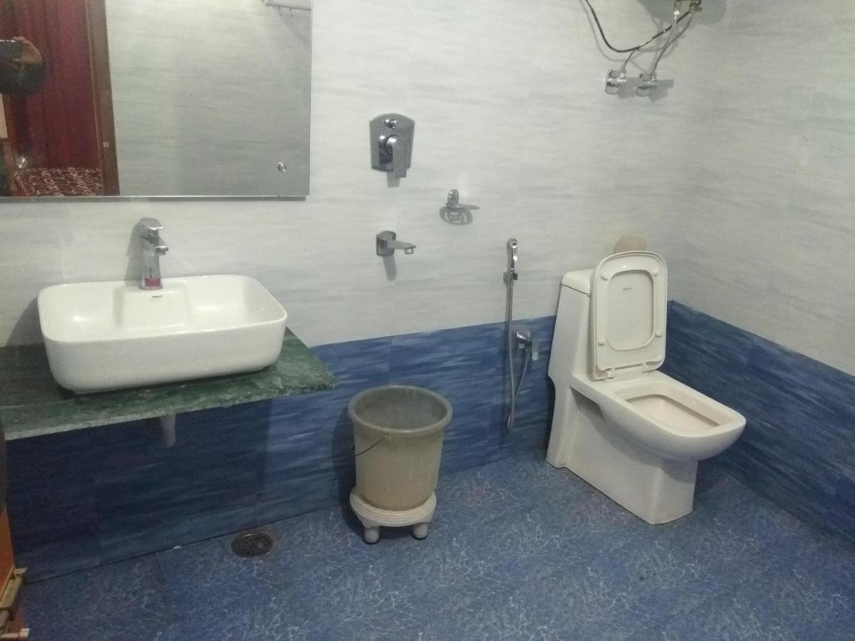 Hotel Hilltop 2*