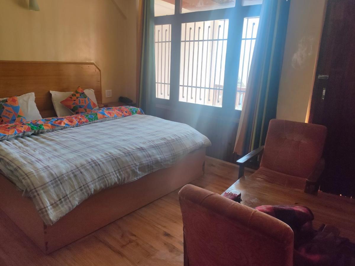 Bhrigu Hotel