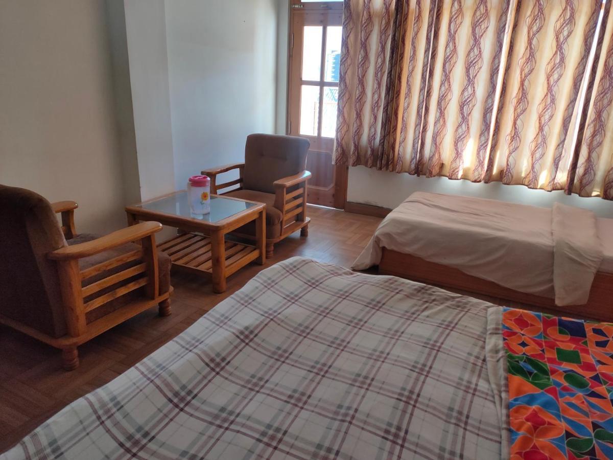 Bhrigu Hotel 3*