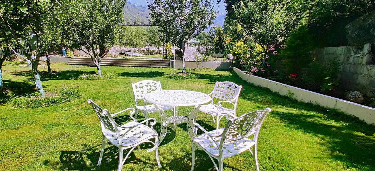 Resort The Allure Grand - A Riverside And