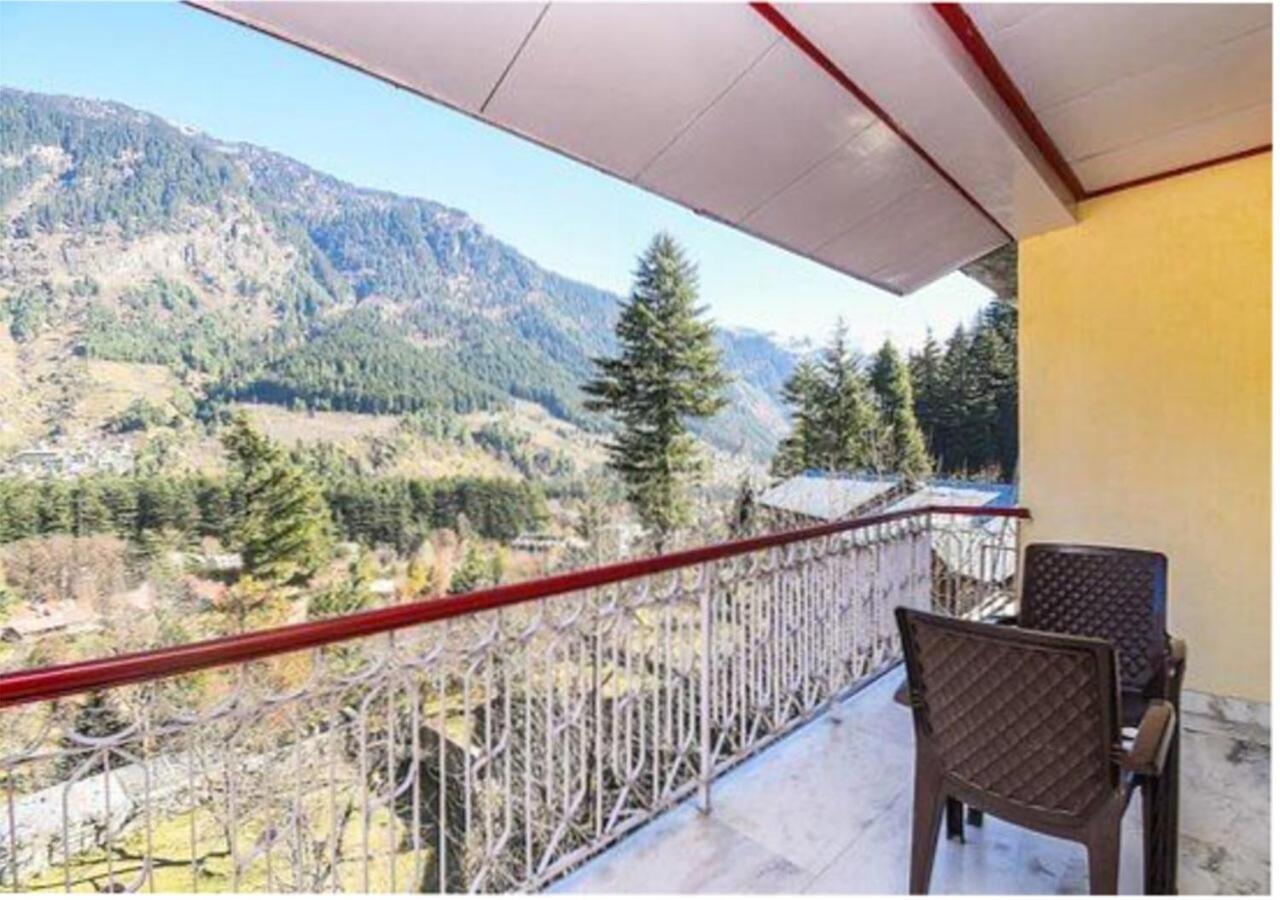 Rajhans Hotel