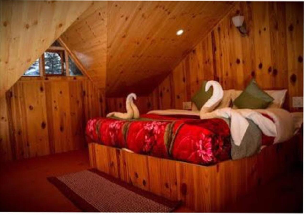 Hotel Rajhans 3*