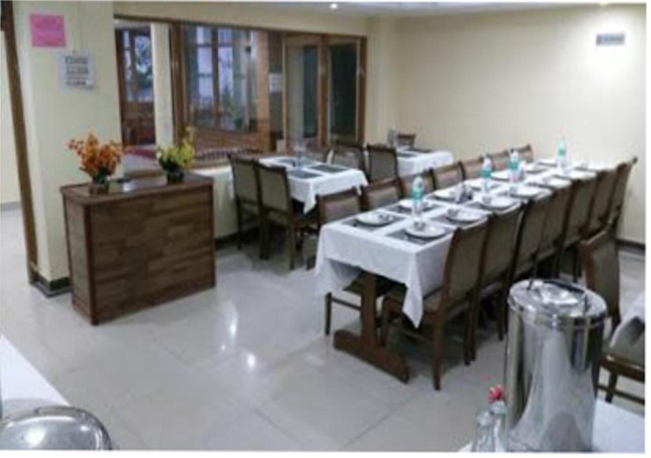 Rajhans Hotel Manali (Himachal Pradesh)
