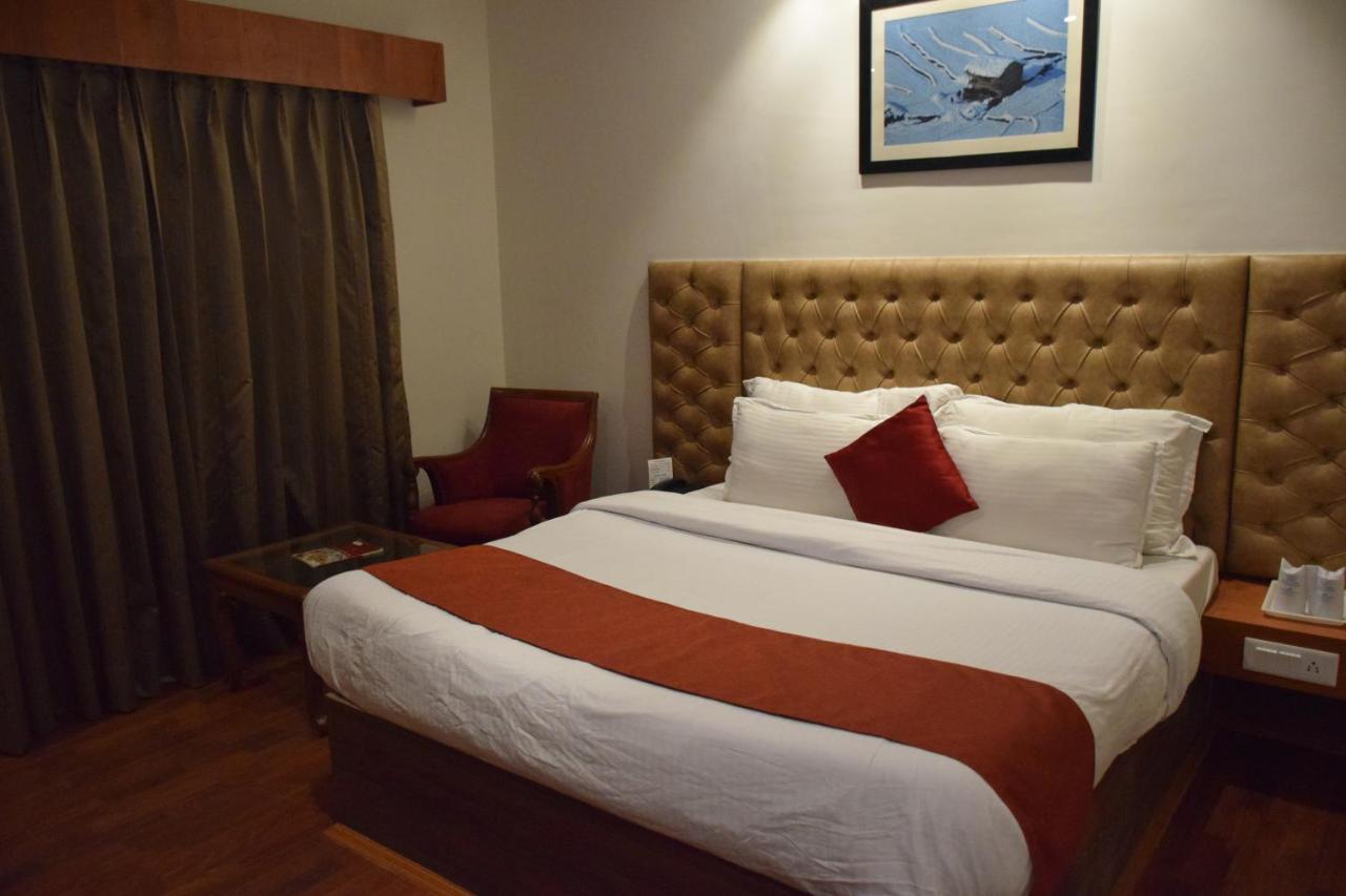 Hotel Sandhya & Manali (Himachal Pradesh)