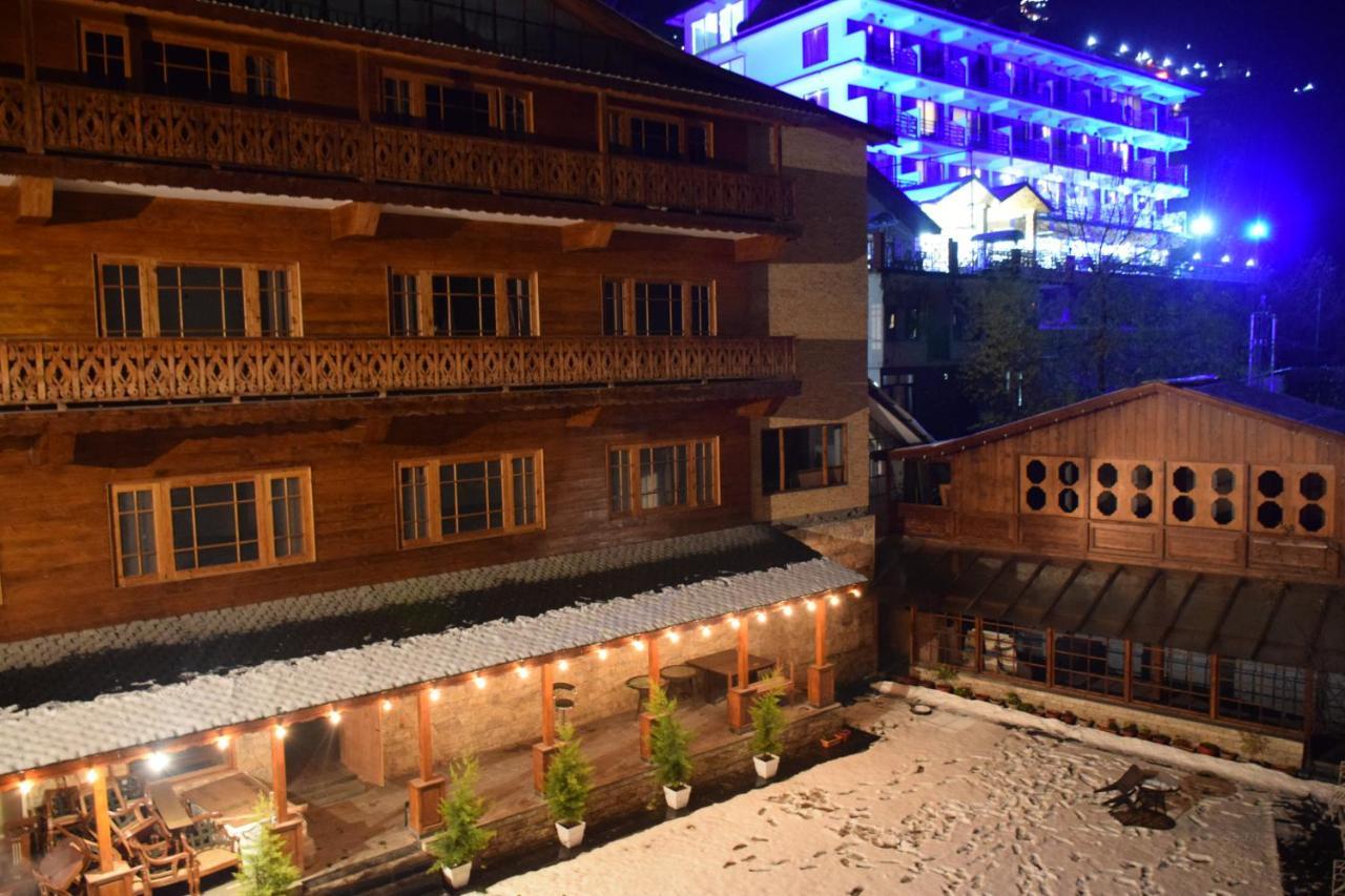 Hotel Sandhya & 4*