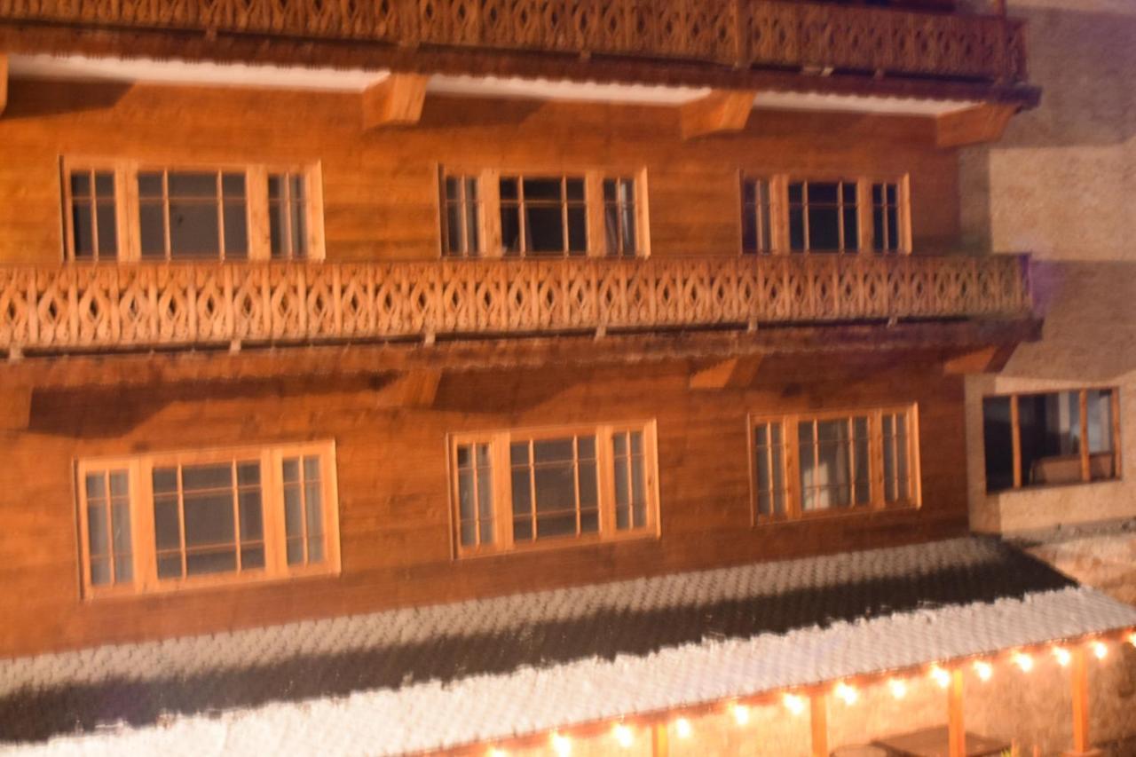 Hotel Sandhya &