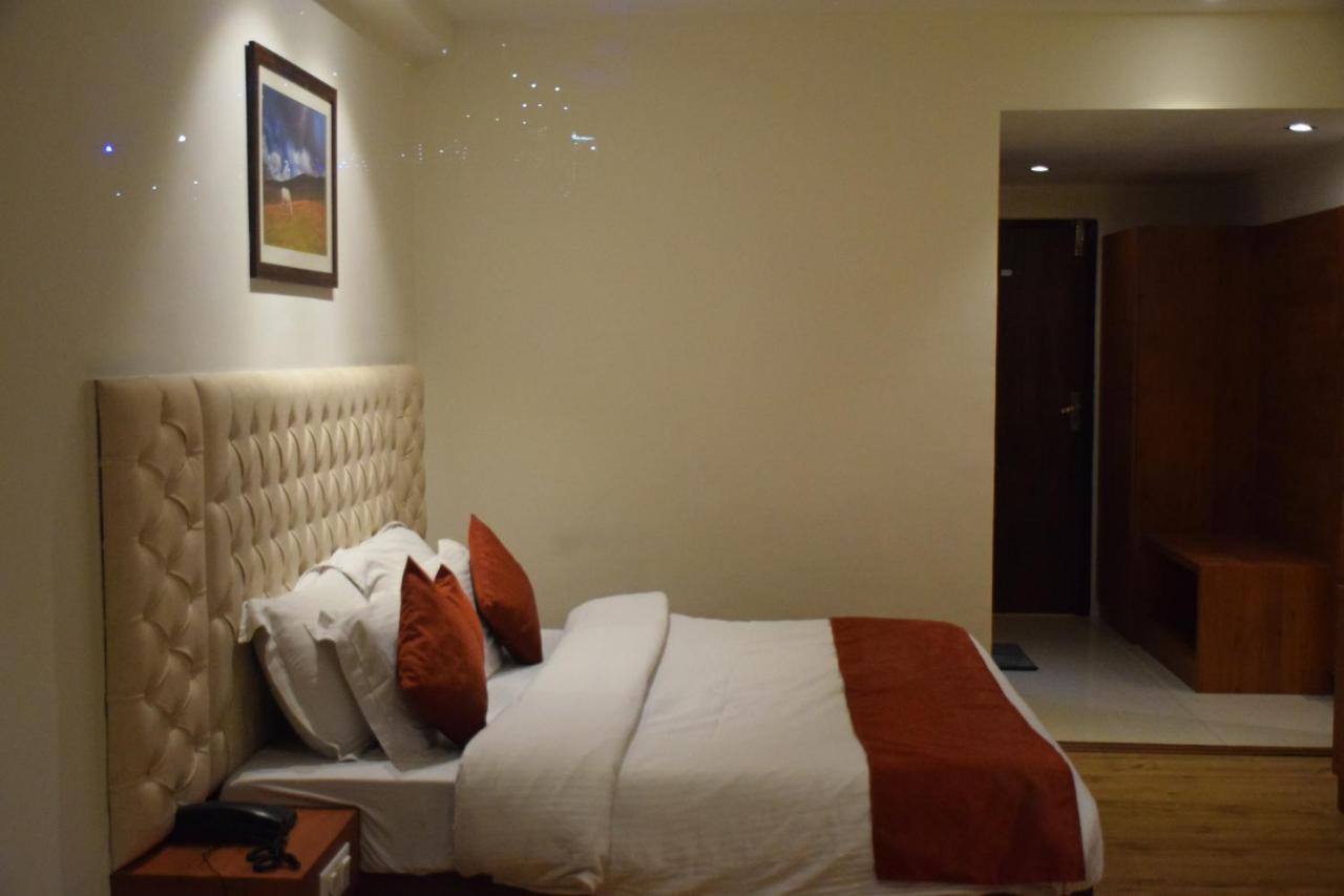 Hotel Sandhya & Manali (Himachal Pradesh)