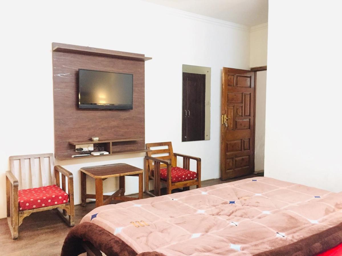 Premier Hotel 2*