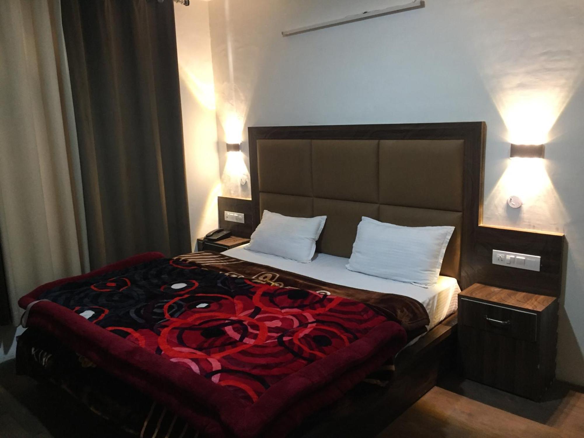 Hotel Premier 2*