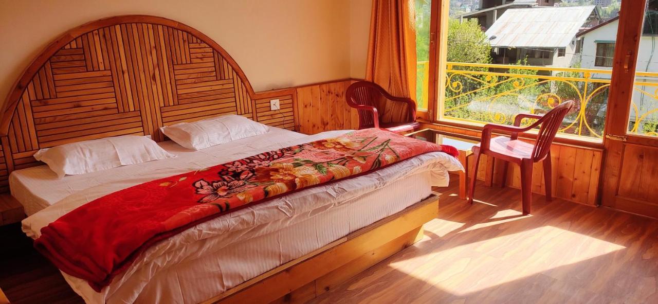 Manalsu Guest house *