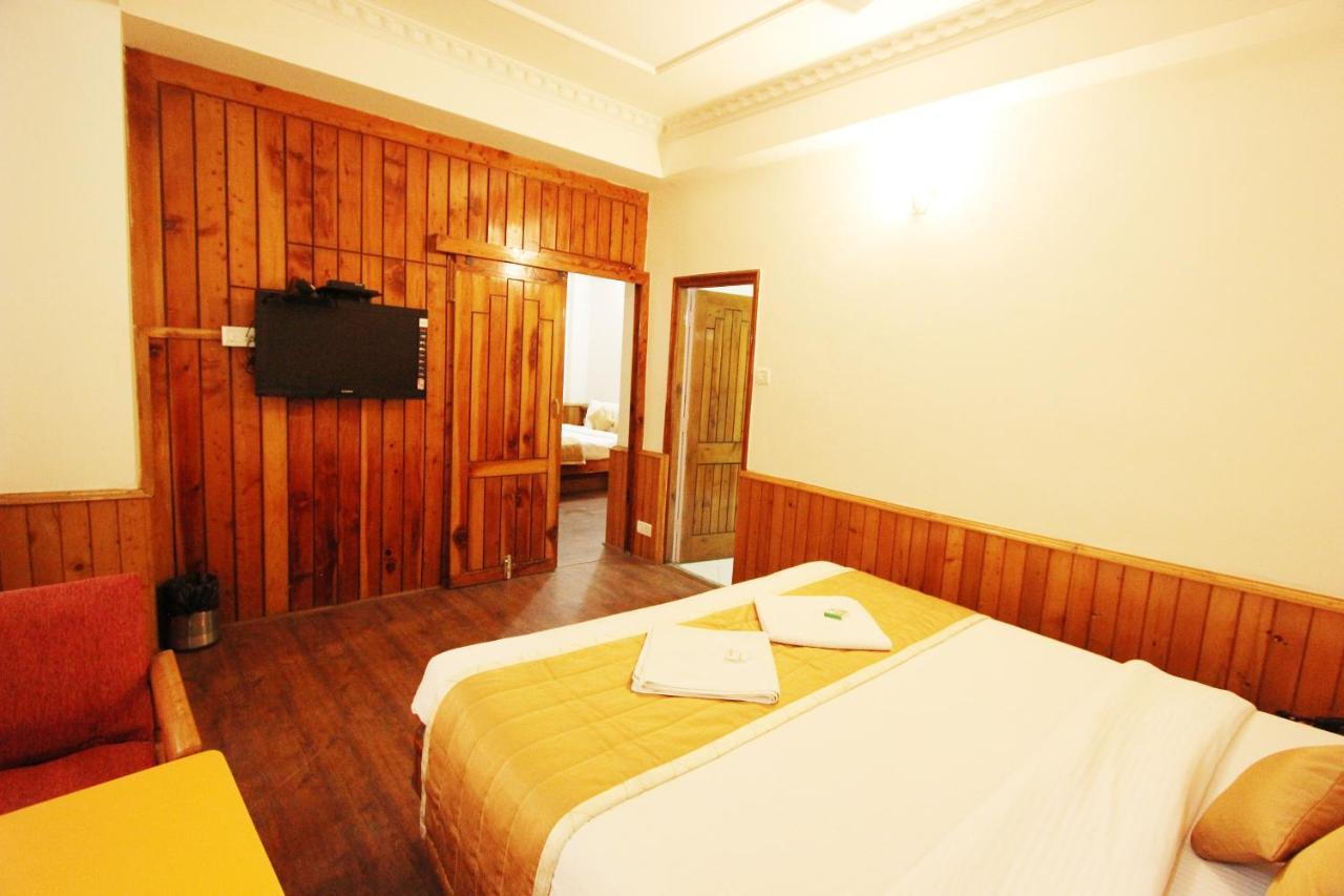 Snow View Hotel Manali (Himachal Pradesh)